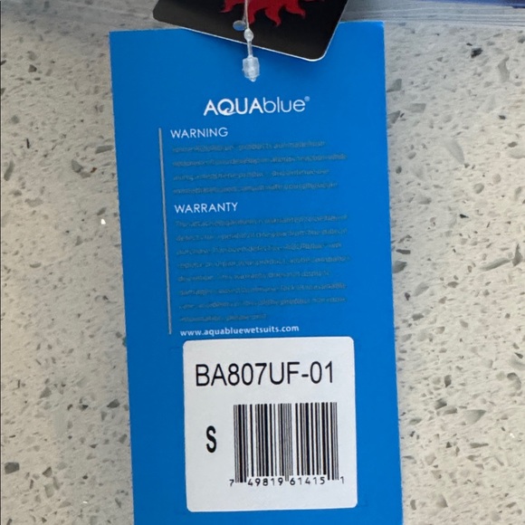 NWT AquaBlue Dive Skin Small - Picture 5 of 5